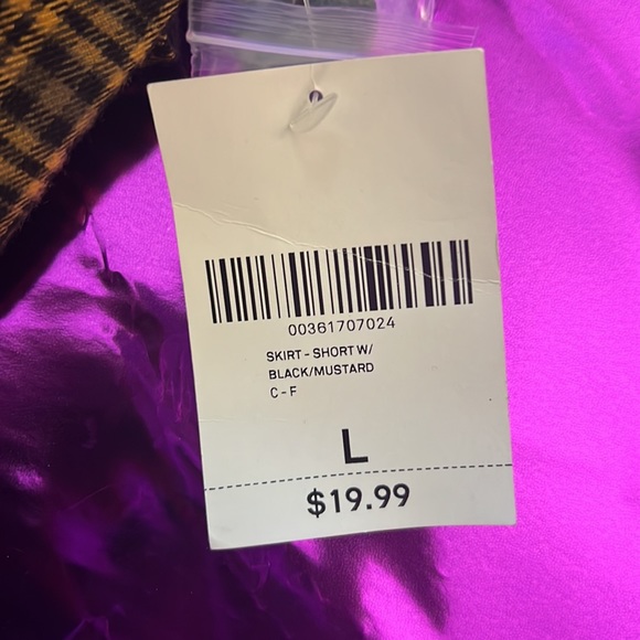 Plaid Skirt - Picture 8 of 8